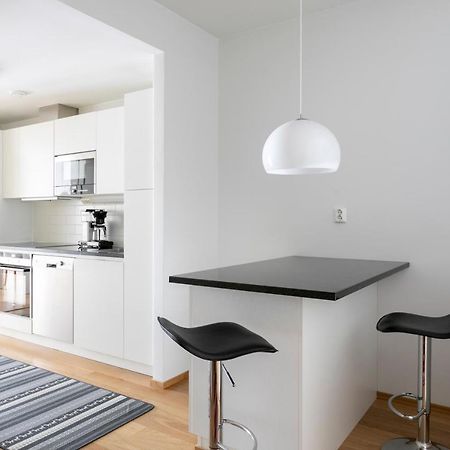 2Ndhomes Cozy 1Br Apartment With Balcony By The Central Station Хелзинки Екстериор снимка