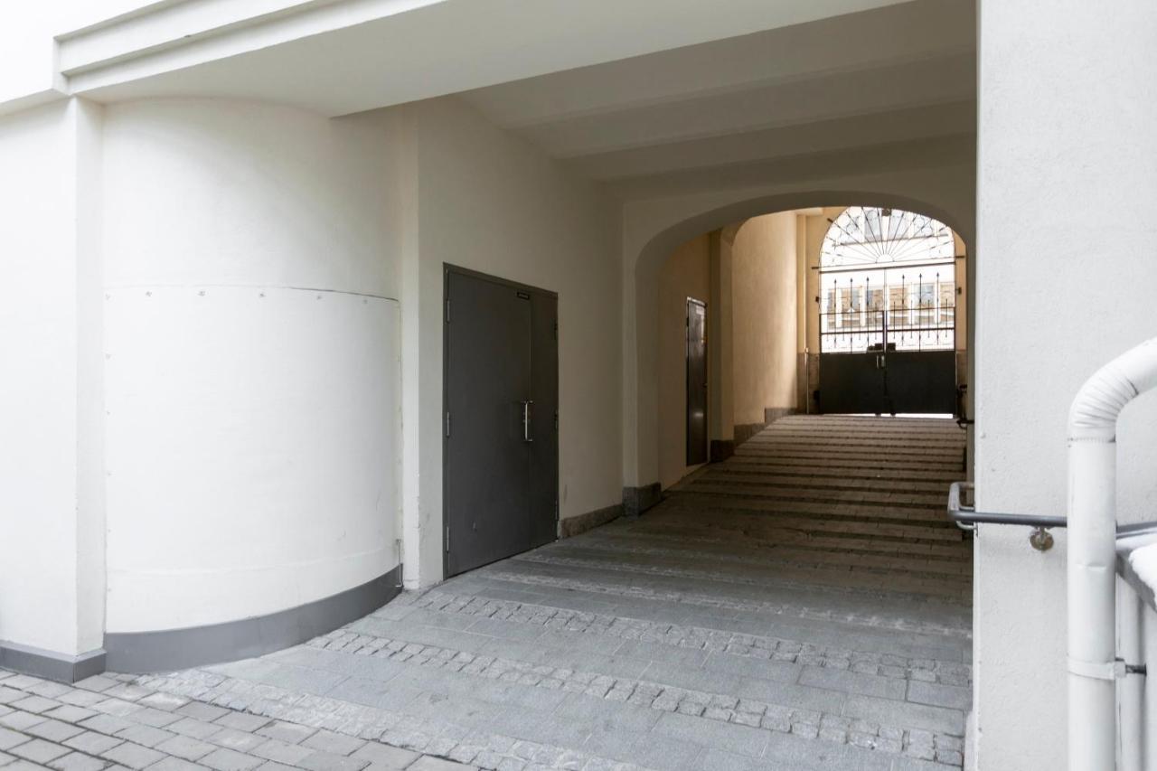 2Ndhomes Cozy 1Br Apartment With Balcony By The Central Station Хелзинки Екстериор снимка