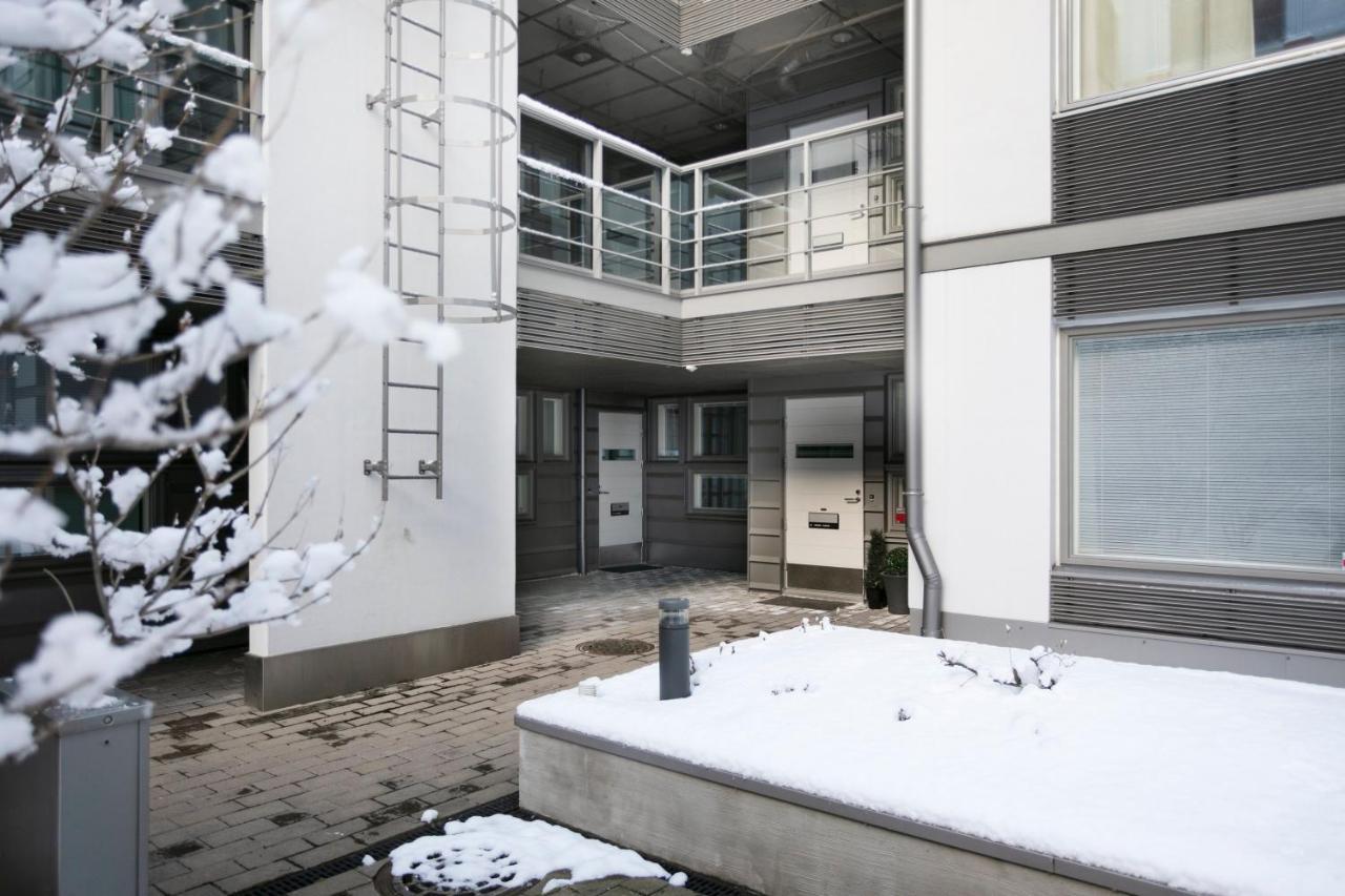 2Ndhomes Cozy 1Br Apartment With Balcony By The Central Station Хелзинки Екстериор снимка