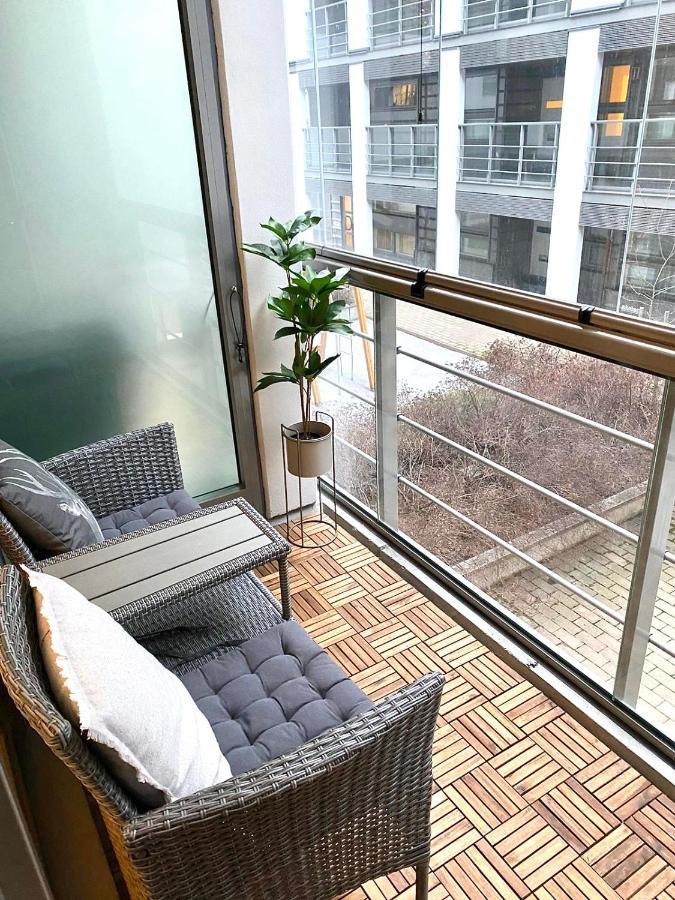 2Ndhomes Cozy 1Br Apartment With Balcony By The Central Station Хелзинки Екстериор снимка